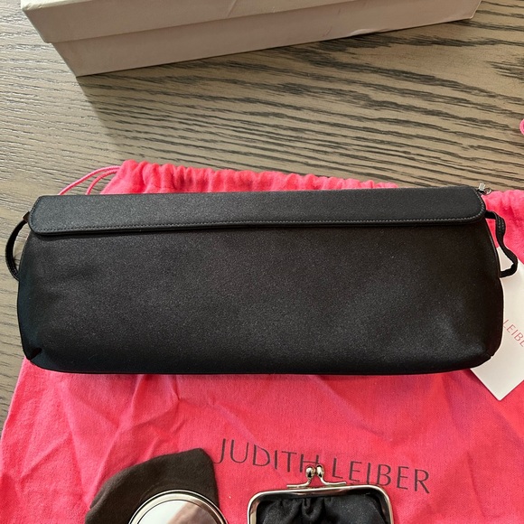 Judith Leiber Black Beaded And Crystal Evening Bag - Picture 4 of 8